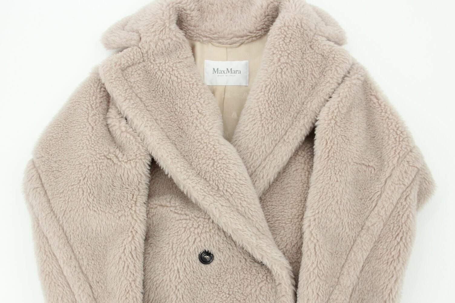 クリーニング済み MaxMara ロングコート マックスマーラコートをクリーニングに出す時の注意点とお店の選び方 |