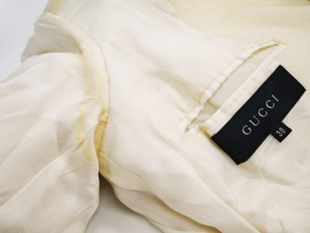 グッチ脇の黄ばみ1