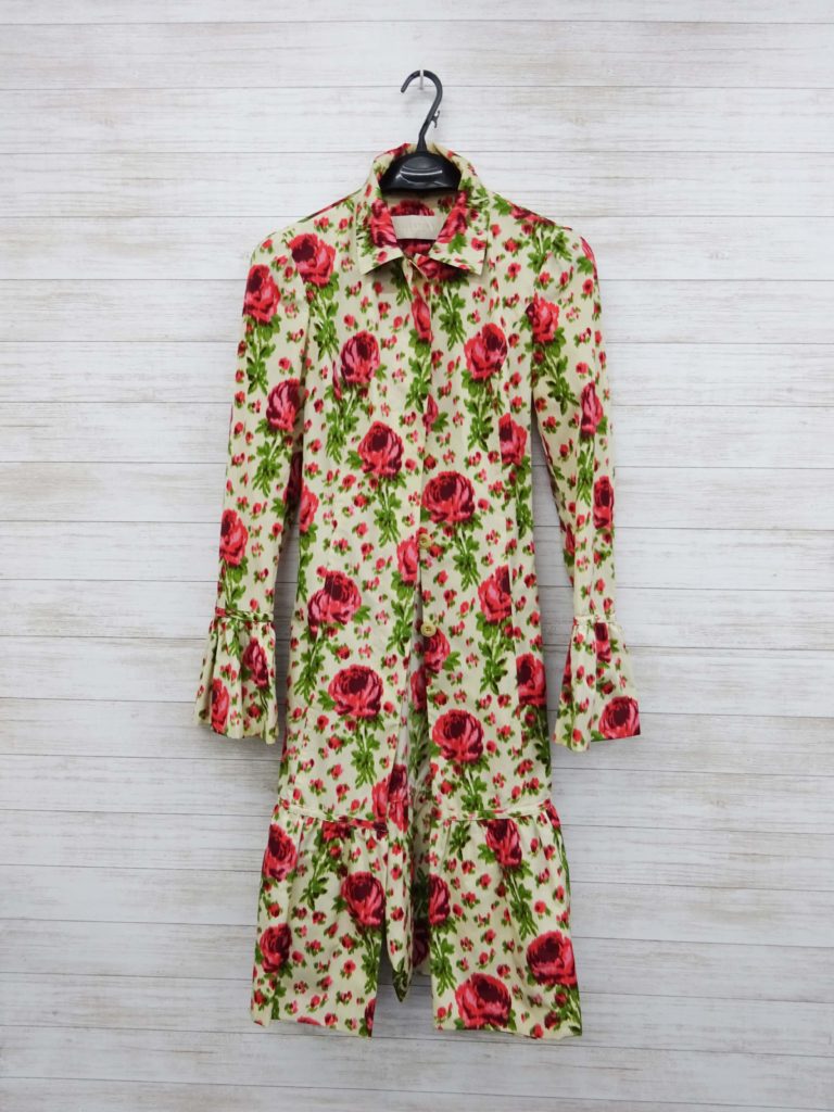 ヴァレンティノワンピース黄ばみと黒ずみ2