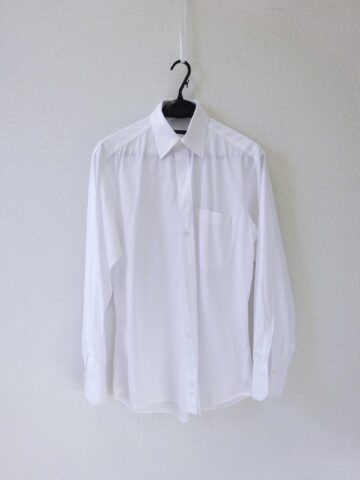 グッチ襟の黄ばみ4