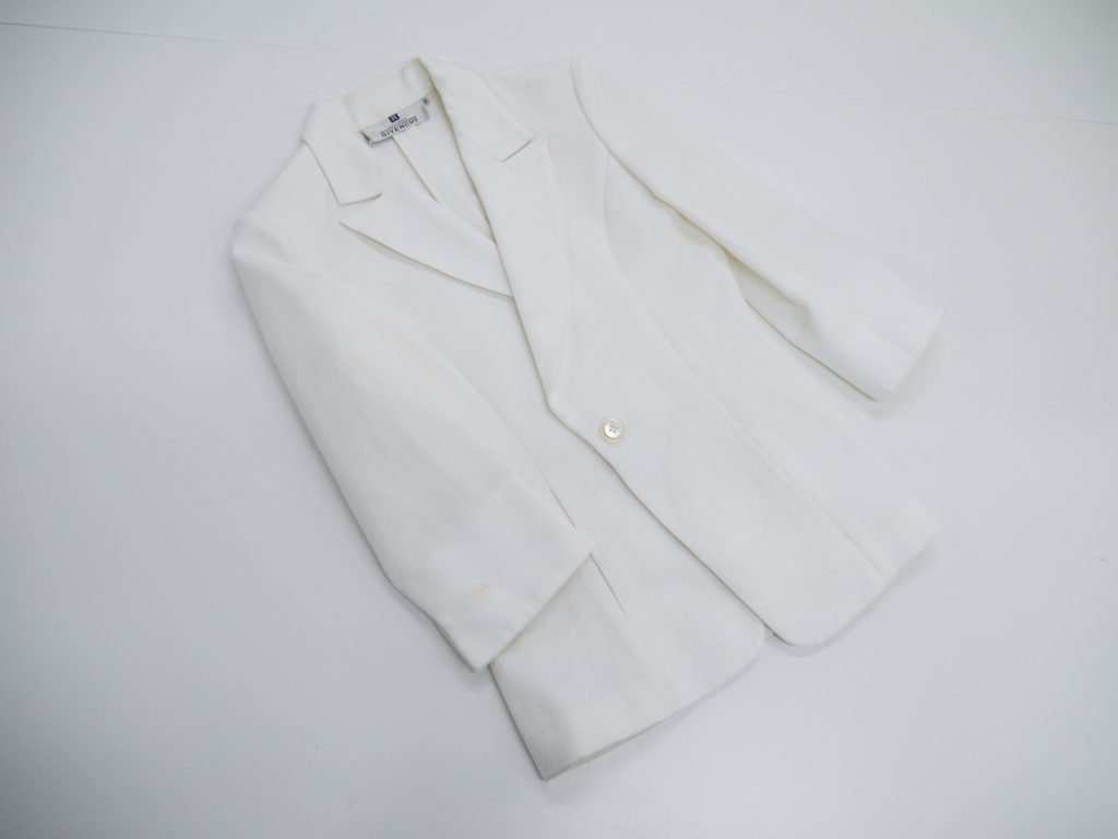 ジバンシー脇の黄ばみ2