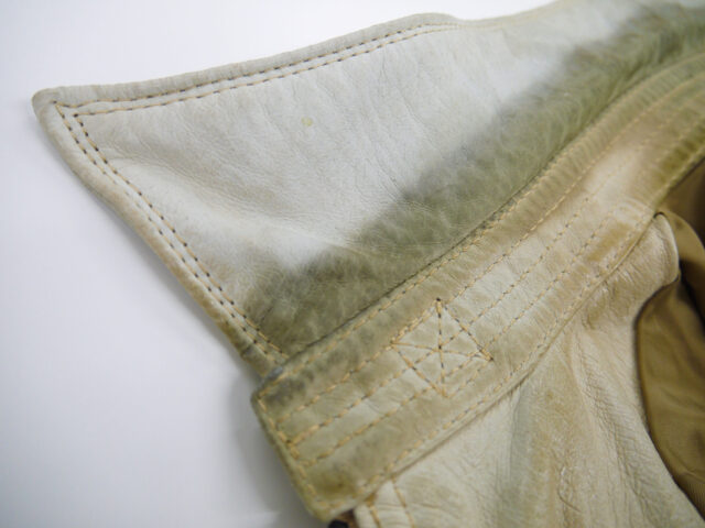 皮ジャケット襟しみ処理6