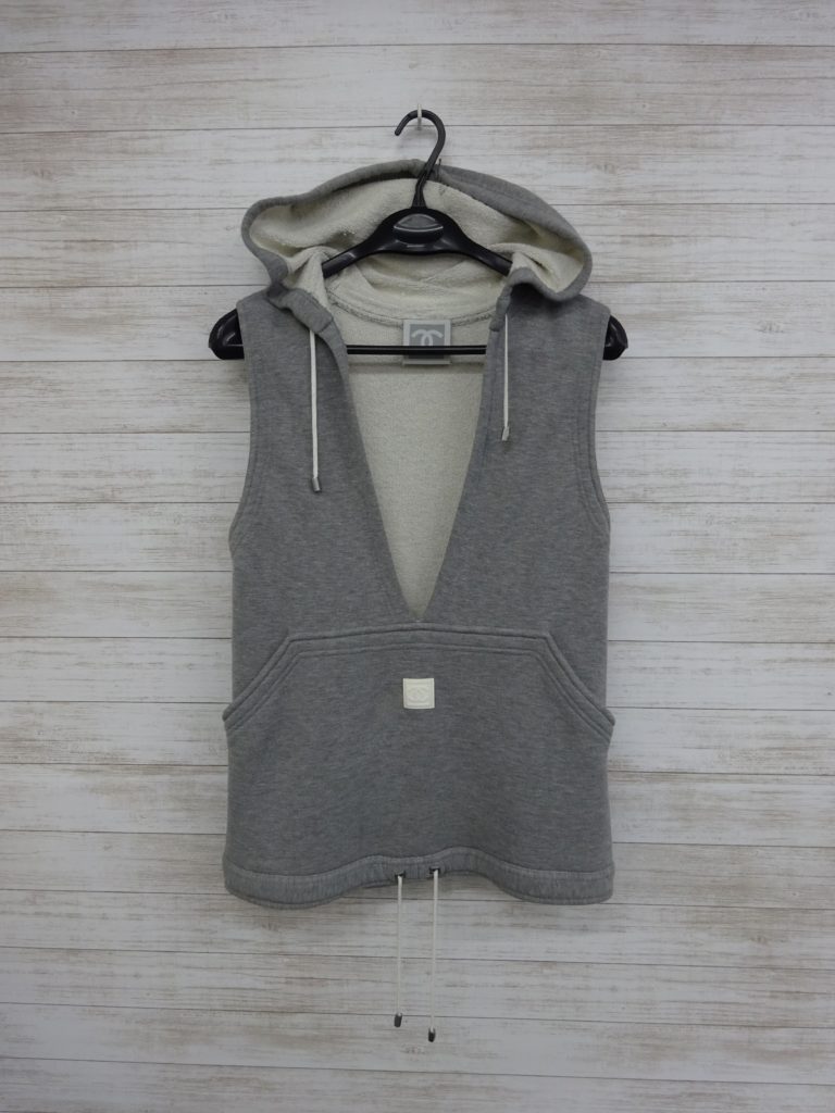 シャネルパーカークリーニング