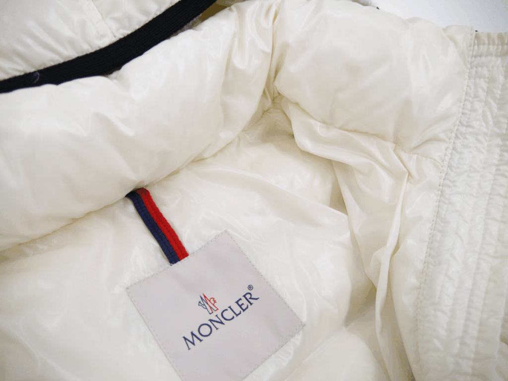 モンクレールダウンジャケットクリーニング