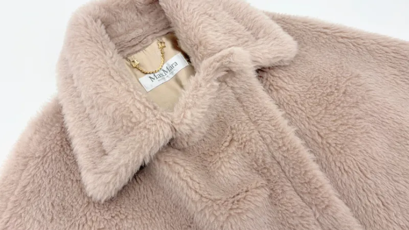 Max Mara〉「テディベアのふんわりした風合いを取り戻したい