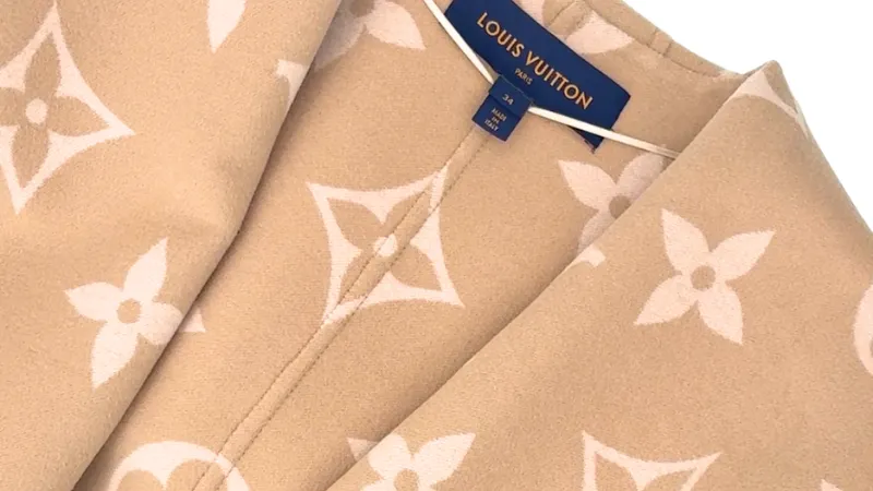 ヴィトンウールコートクリーニング