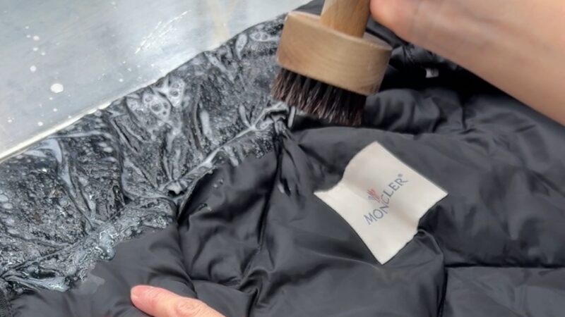 モンクレールダウンクリーニング