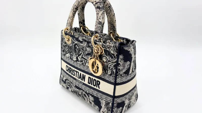 Diorバッグクリーニング